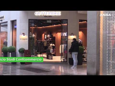 Saldi al via oggi in Val D’Aosta, da sabato in tutta Italia