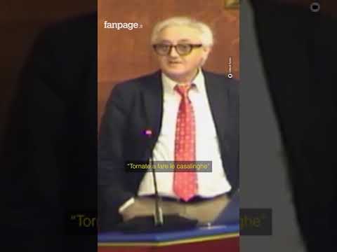 “Tornate a fare le casalinghe”, consigliere di Torino attacca le colleghe