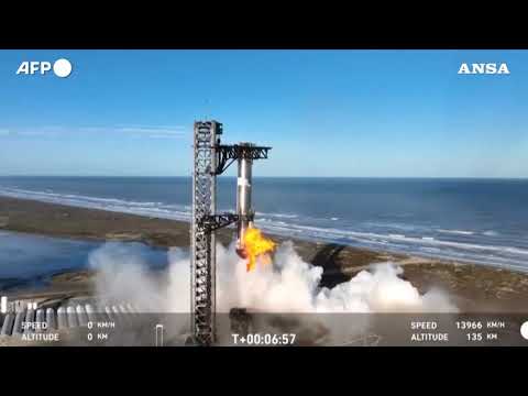 SpaceX, settimo test di Starship: la capsula esplode dopo il decollo