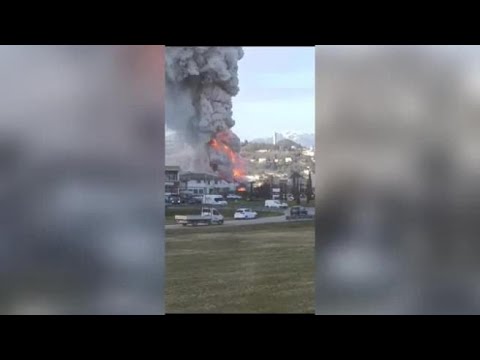 Trissino, esplosioni in serie in un’azienda di batterie: colonna di fumo visibile a chilometri…