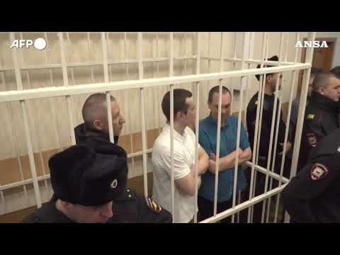 Russia, tre ex avvocati di Navalny condannati a diversi anni di carcere