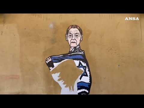 Milano, sfregiati i murales di Palombo con Bruck e Segre