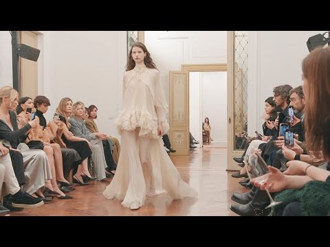 Alberta Ferretti | Fall Winter 2025/26 | Milan Fashion Week