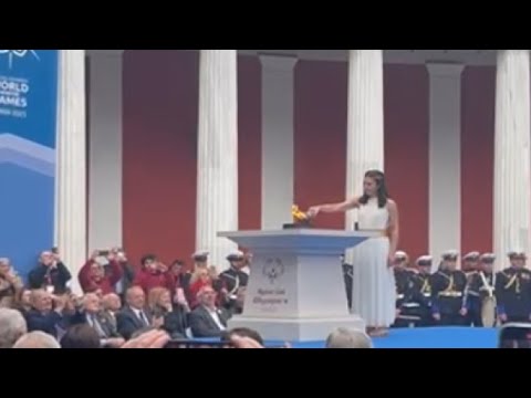 Giochi Special Olympics, ad Atene si accende la fiaccola (che mercoledì sera arriverà a Torino)