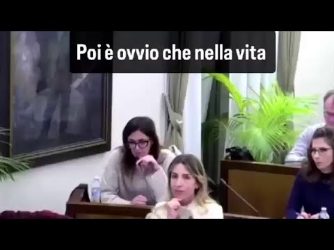 Treviglio, la consigliera FdI: «Se una eletta è incinta si dimetta e lasci il posto ad altri»