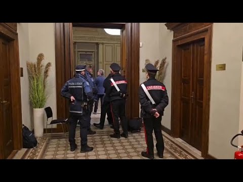 Salò revoca la cittadinanza onoraria a Mussolini