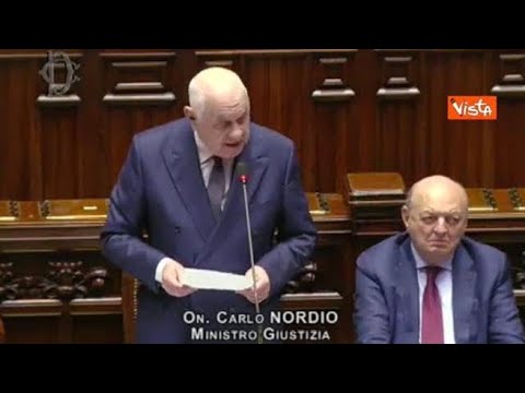 Caso Almasri, Nordio: “Mandato d’arresto arrivato in inglese con criticità”. Bagarre in Aula