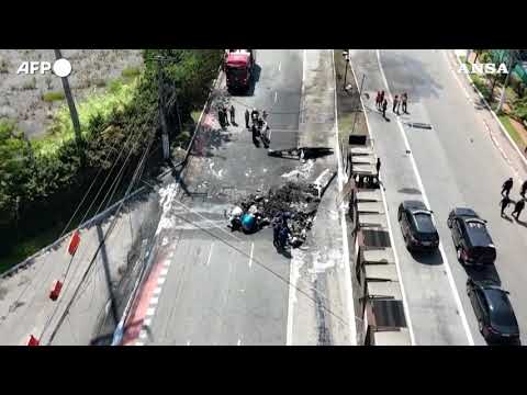 Brasile,  incidente aereo a San Paolo: una veduta dall’alto dei rottami