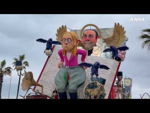 Carnevale di Viareggio 2025, anche Meloni protagonista di un carro