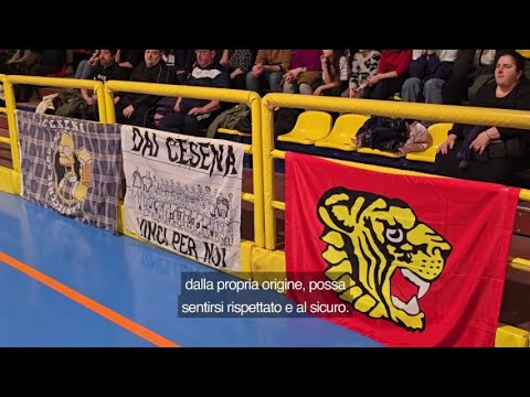 “No to racism”: le squadre di pallacanestro di Cesena e Rimini rispondono a quel “sei una scimmia”