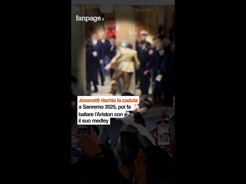 Jovanotti rischia la caduta a Sanremo 2025, poi fa ballare l’Ariston con il suo medley