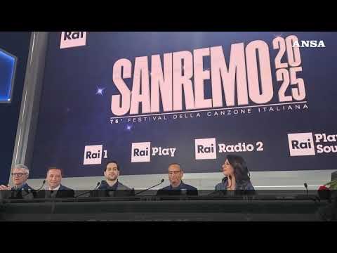 Sanremo, Carlo Conti annuncia l’arrivo di Roberto Benigni