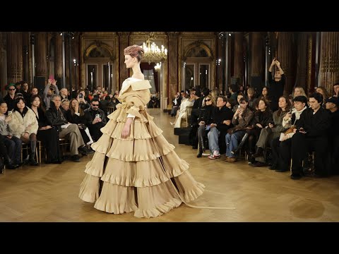 Viktor & Rolf | Haute Couture Spring Summer 2025 | Paris