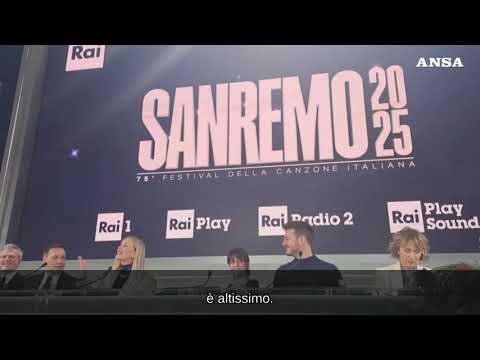 Sanremo, Marcuzzi e Cattelan cantano i loro brani preferiti legati al Festival