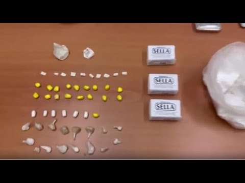 I controlli e la droga sequestrata in Bolognina dalla polizia