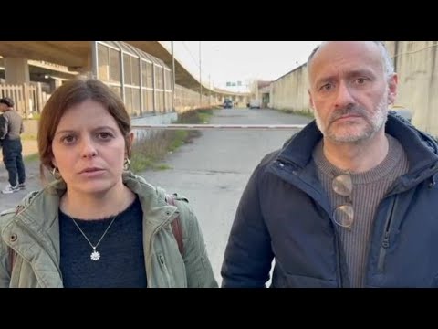 Ilaria Salis al Cpr di via Corelli: «È un inferno, va chiuso subito»