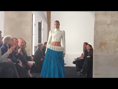 #PFW25: la sfilata di #Alaïa A/I 25/26