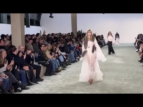 #PFW25: la sfilata di #Chloe A/I 25/26