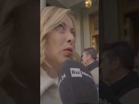 Meloni: «Zelensky dispiaciuto dopo l’incontro con Trump ma lucido, in cerca di soluzioni» #shorts