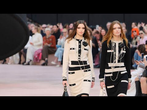 Chanel | Fall Winter 2025/2026 | Paris Fashion Week