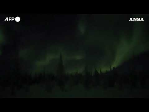 Canada, l’aurora boreale da’ spettacolo sul cielo artico