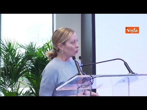 Meloni all’Argotec di Torino: «Penso in grande per l’Italia, no alle scorciatoie»
