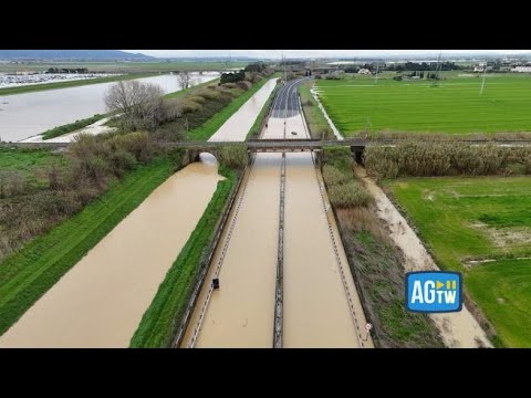 Chiusa per allagamenti la Firenze-Pisa-Livorno, le immagini impressionanti dal drone