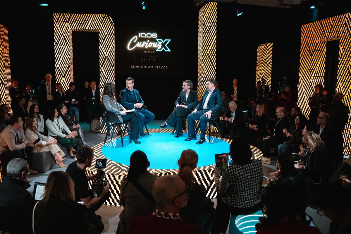 Milano Design Week, IQOS e Seletti reinventano la piazza