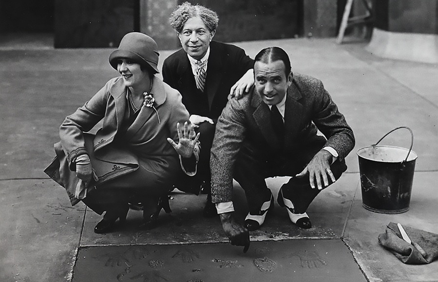 Hollywood Boulevard, un secolo di firme – Il suicidio di Hitler – Le coraggiose Madri di Plaza de Mayo