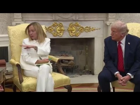 Meloni interrompe la traduttrice durante l’incontro con Trump: «Faccio io‭»
