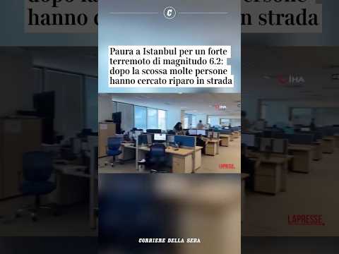 Paura a Istanbul per un terremoto di magnitudo 6.2: le persone cercano rifugio in strada #shorts