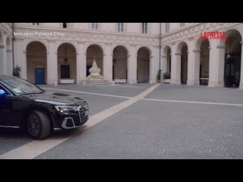 L’incontro tra Meloni e Zelensky a Palazzo Chigi dopo i funerali di Papa Francesco: video