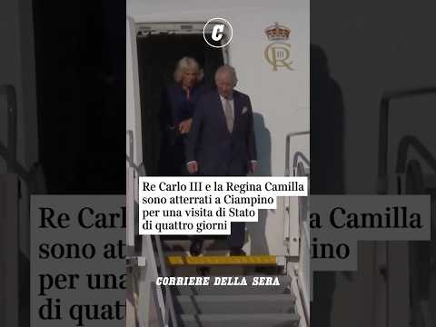 I reali Carlo e Camilla atterrano a Ciampino per una visita di Stato di quattro giorni #shorts #news