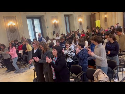 Contro le violenze di genere, giochi di ruolo e podcast degli alunni