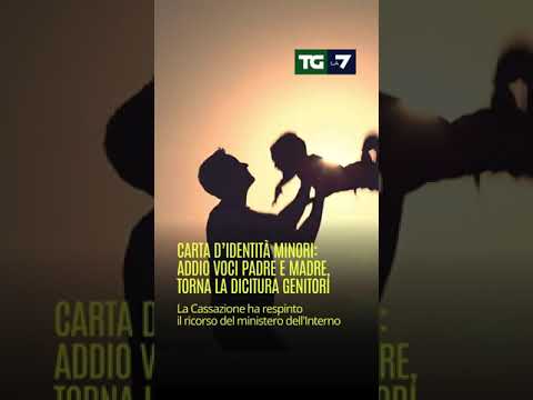 Carta d’identità minori: addio voci padre e madre, torna la dicitura genitori