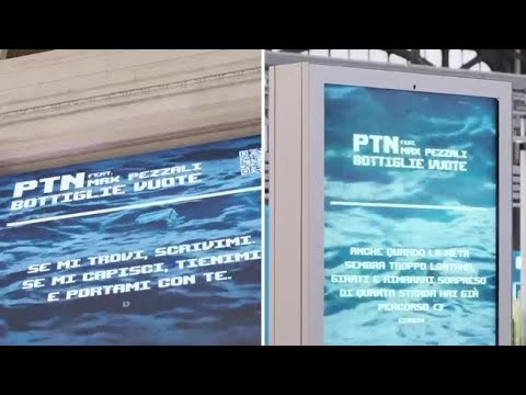 Pinguini Tattici Nucleari, messaggi «in bottiglia» in Stazione Centrale