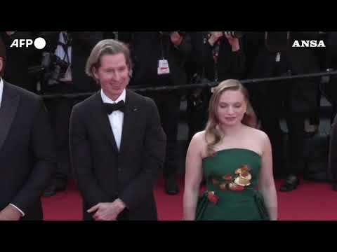 Cannes, Anderson sul red carpet con il cast di “The Phoenician Scheme”