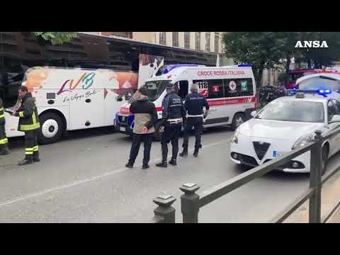 Torino, incidente per un pullman con scolaresca francese: 5 feriti