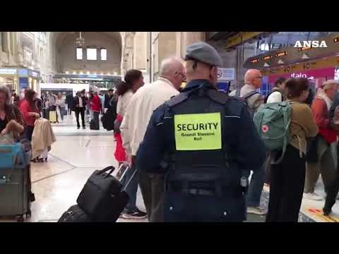 Sciopero treni, la situazione alla stazione di Milano Centrale
