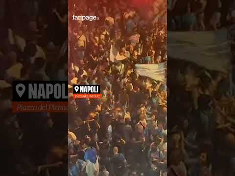 Napoli Campione d’Italia, gli azzurri conquistano il 4° scudetto: festa a Piazza del Plebiscito