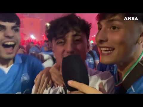 Napoli Campione d’Italia, esplode la gioia dei tifosi