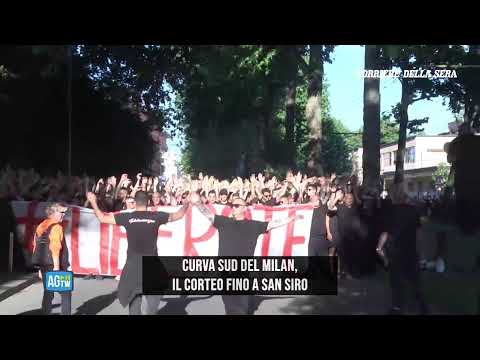 La contestazione della Curva su del Milan