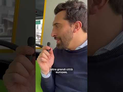 Storia di Atika, la prima autista Atm con l’hijab a Milano