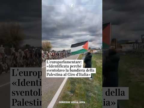 L’europarlamentare: «Identificata perché sventolavo la bandiera della Palestina al Giro d’Italia»