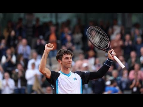 Tennis, Roland Garros: ecco il colpo vincente di Matteo Gigante contro Stefanos Tsitsipas