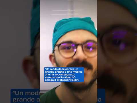 Il professor Faldini chiama Jovanotti con ‘Ombelico del mondo’ cantata dai volontari in Camerun