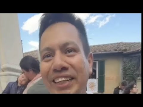 Il Papa a Genazzano: un peruviano lo saluta ad alta voce, lui sorride e gli chiede da dove viene