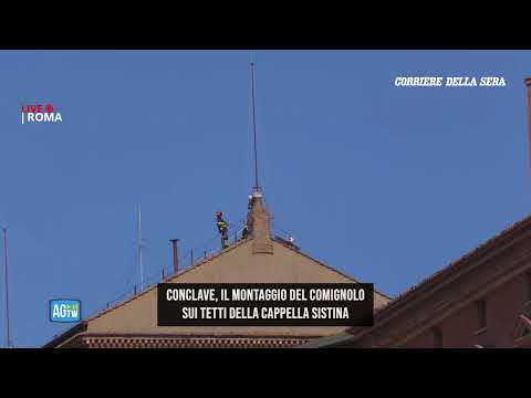 Conclave, il montaggio del comignolo per la fumata