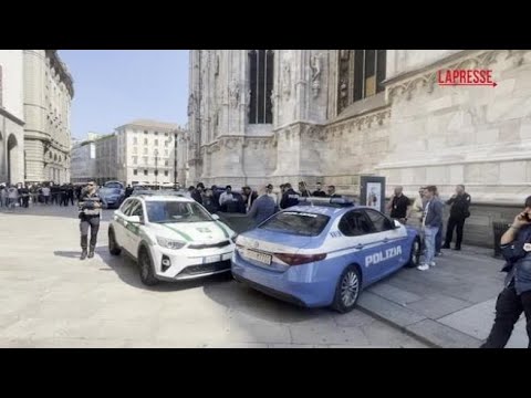 Si è ucciso gettandosi dal Duomo Emanuele De Maria, il killer in fuga a Milano: le immagini