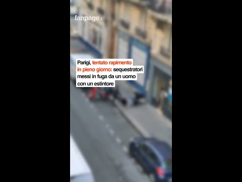 Parigi, tentato rapimento in pieno giorno: sequestratori messi in fuga da un uomo con un estintore